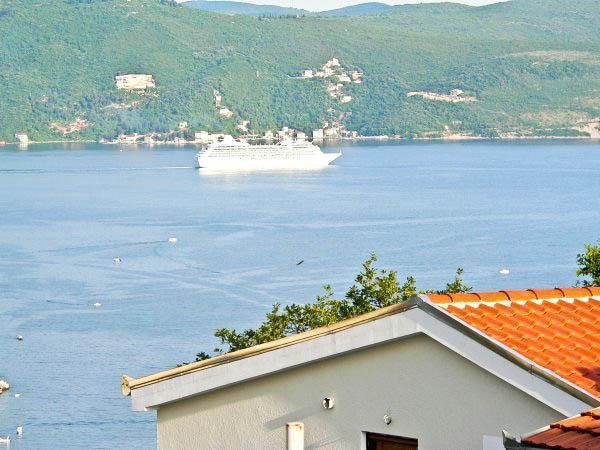 فيلا House By The Sea تْشيرسيك نوفي المظهر الخارجي الصورة